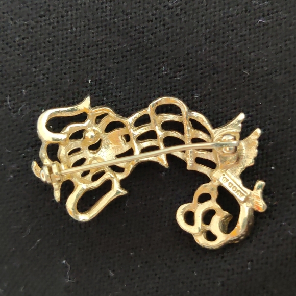 Avon Vintage Yorkie-Poodle Brooch Measurements 2” Gold Tone - Picture 3 of 3
